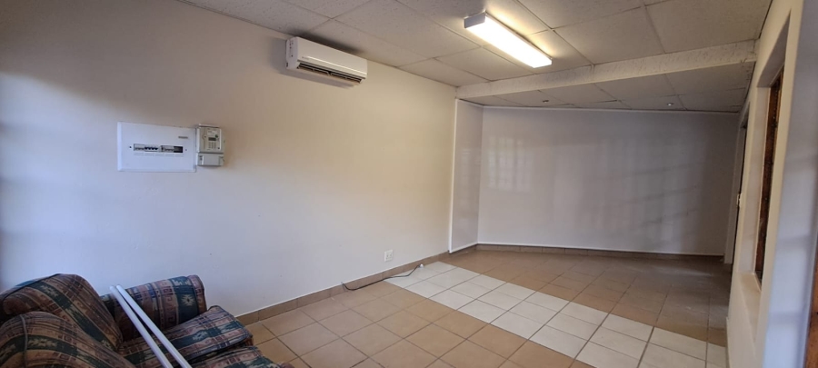 To Let 3 Bedroom Property for Rent in Bodorp North West